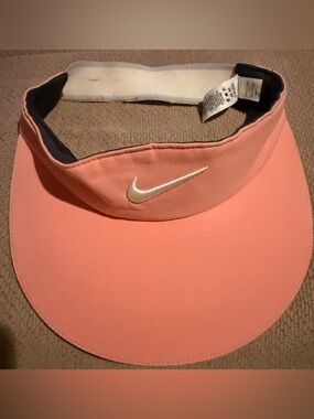 Nike Women’s Coral Pink Visor